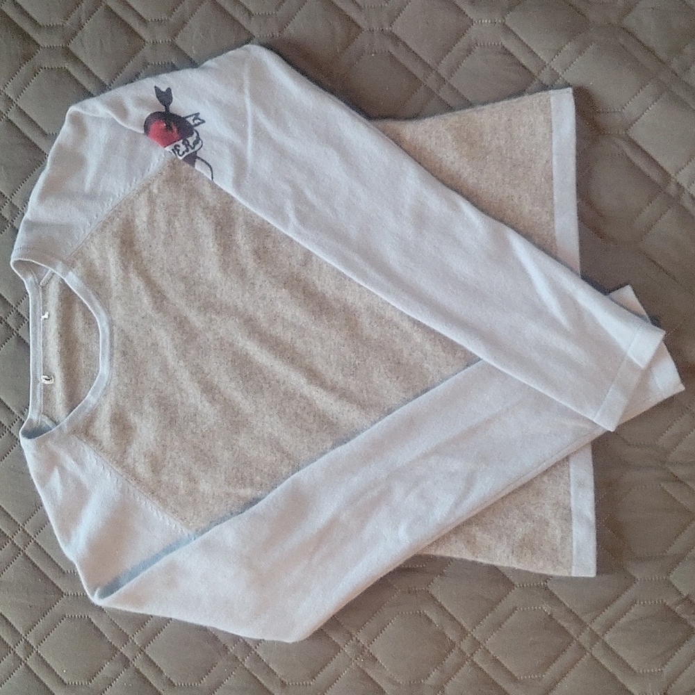 Cashmere sweater
